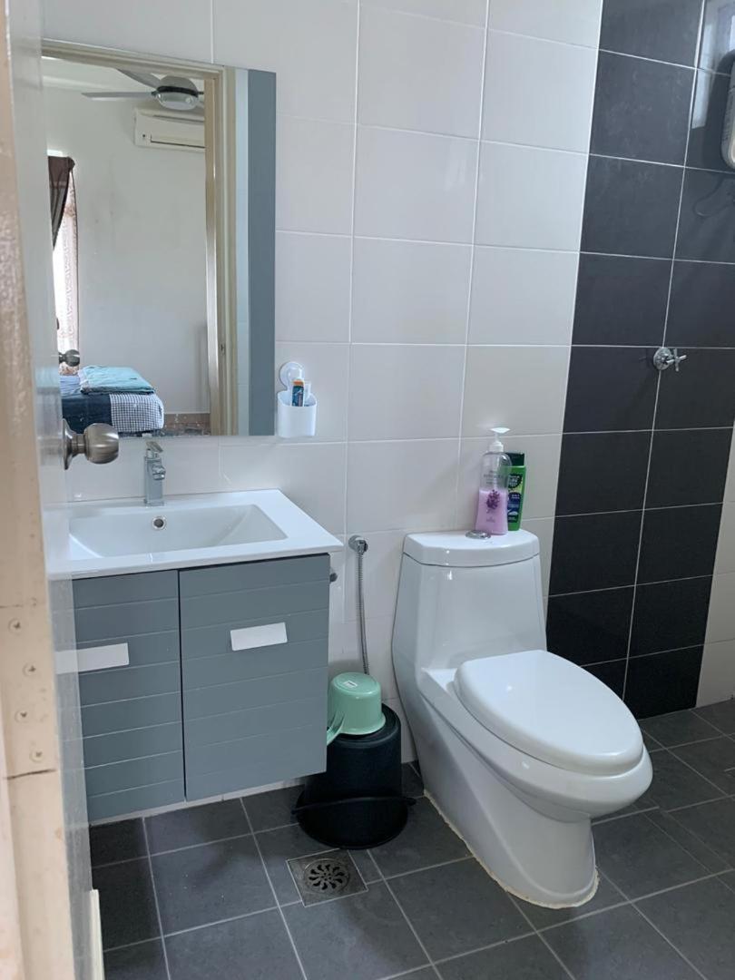 Risqi Apartment 2 Bedroom Wakaf Che Yeh Kota Bharu Zimmer foto